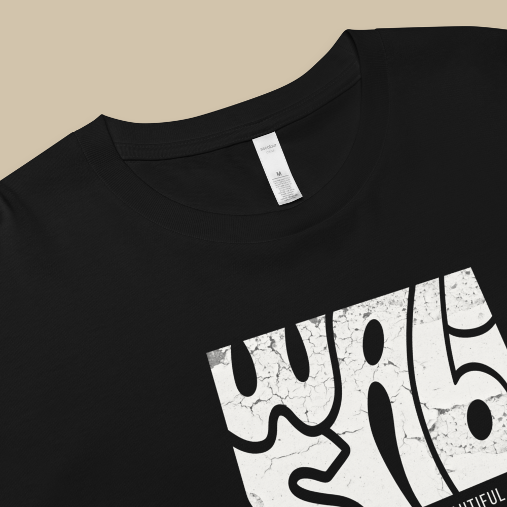 Women’s Fashion Crop Top - Black White Wabi Sabi